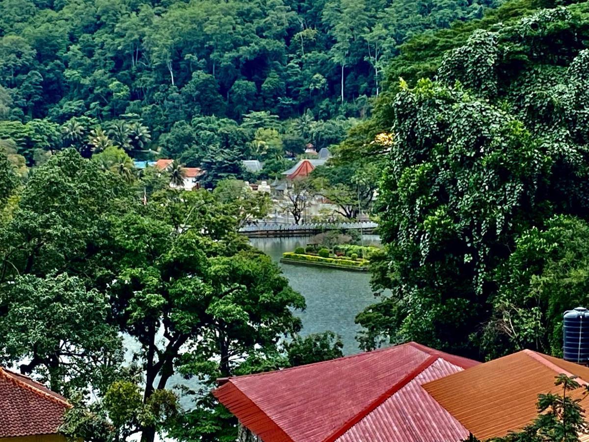 Sesatha Lake Kandy Hotel Exterior foto